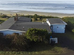 1450 SW Corona Ct, Waldport, OR 97394