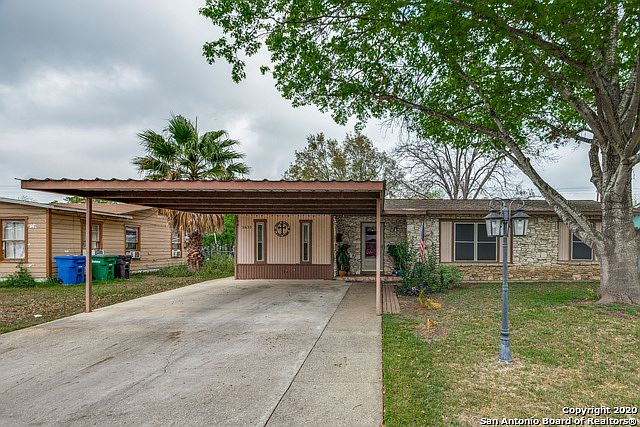 1st image of 3635 Southport Dr