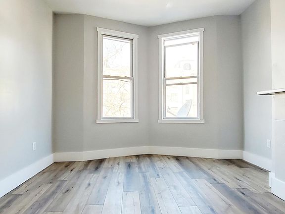 3rd image of 304 Clerk St #2K