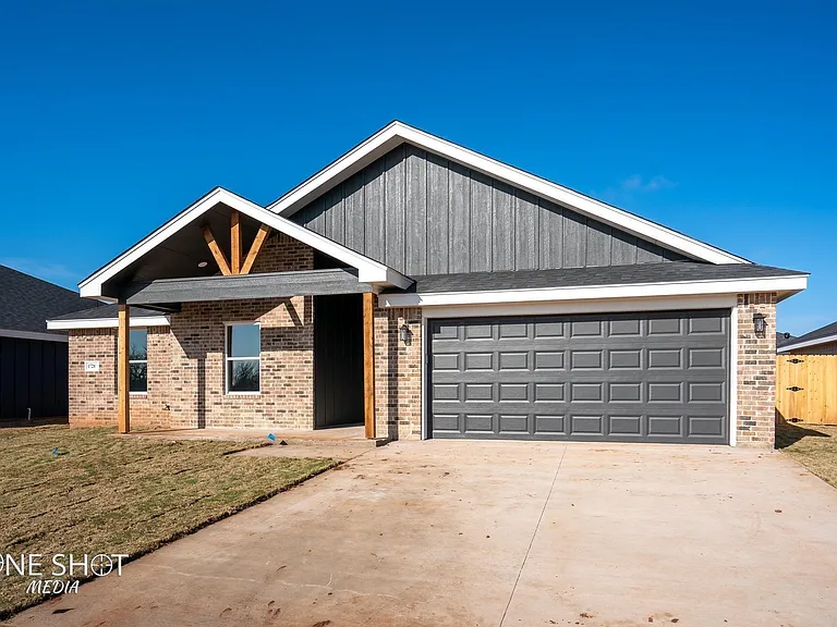 1728 Bandolero Rd — Photo 2