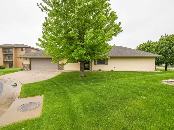 3545 S Prairie Gardens Pl, Sioux Falls, SD 57110
