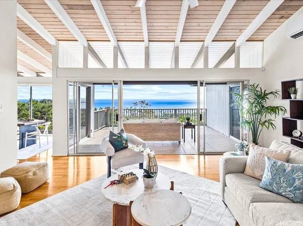 1460 Kamole St, Honolulu, HI 96821