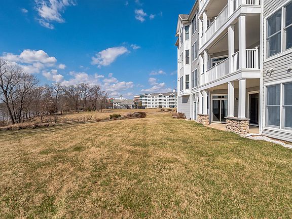 5th image of 4760 Water Park Dr Unit C