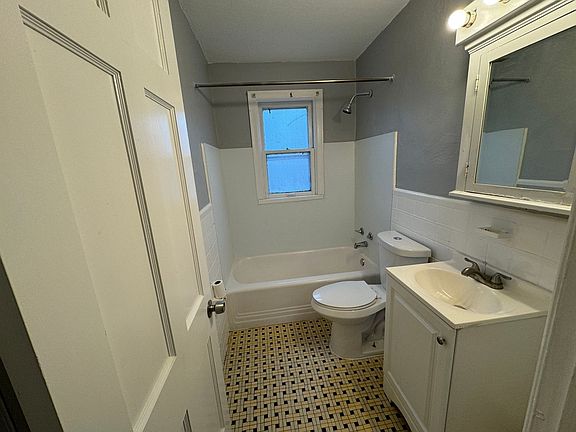 4th image of 5701 Beldon Dr