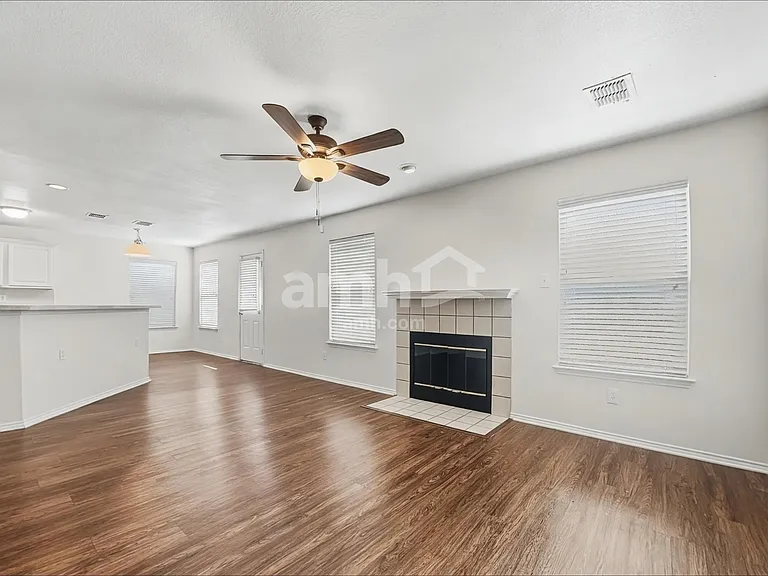 1135 Trinity Trl — Photo 6