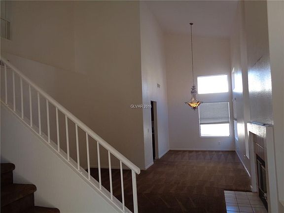 3rd image of 1944 Curio Dr