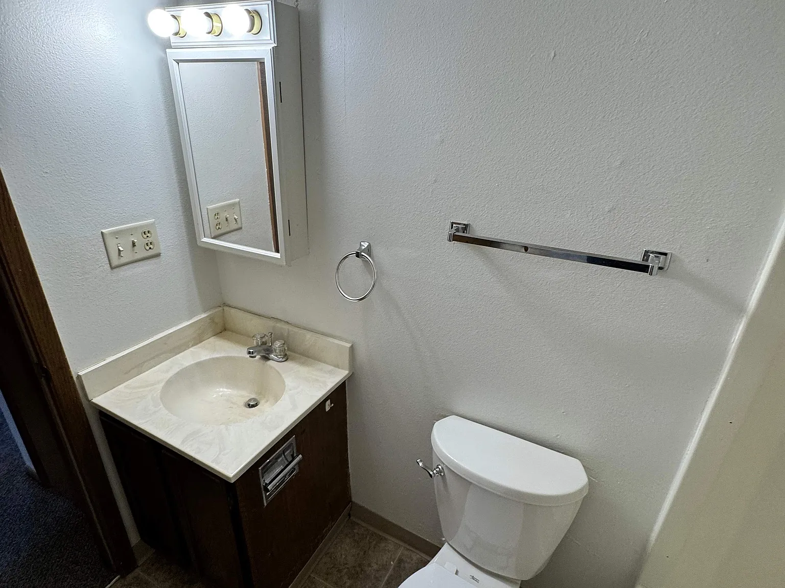 2 bed, 700 sqft, $775 — Photo 4