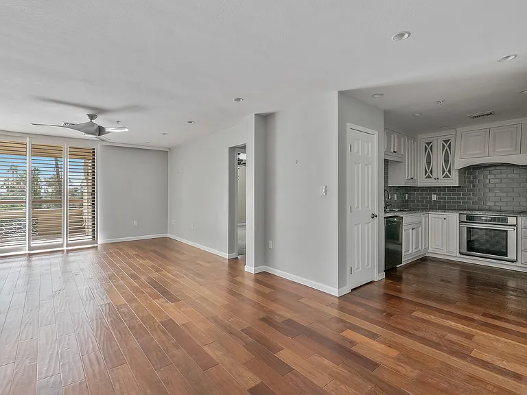 4200 N Miller Rd #428 — Photo 7