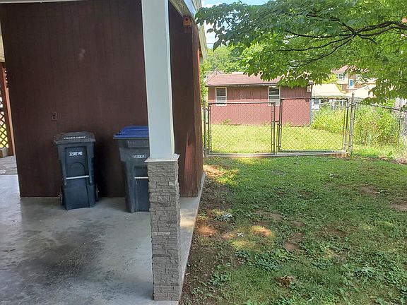 5th image of 137 Oaklawn Dr