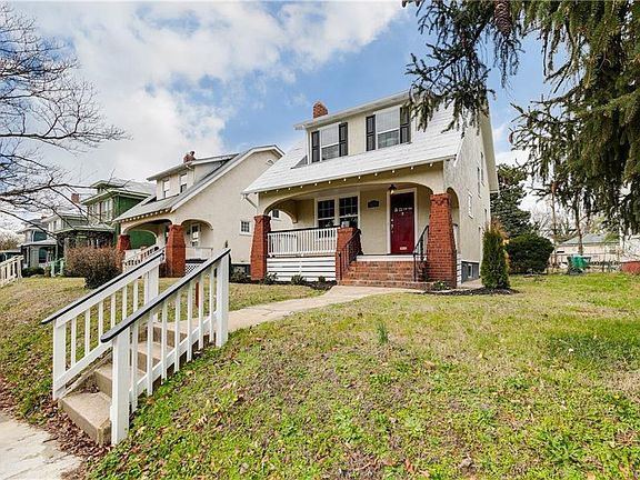 3rd image of 3224 Cliff Ave