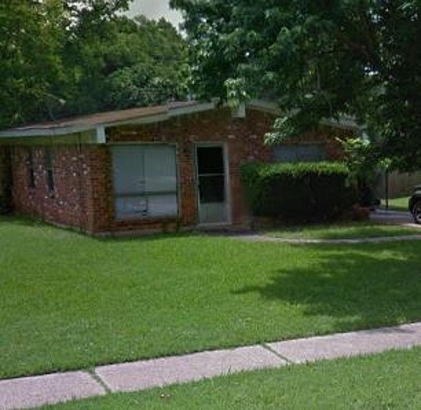 1st image of 333 Mayfair Dr