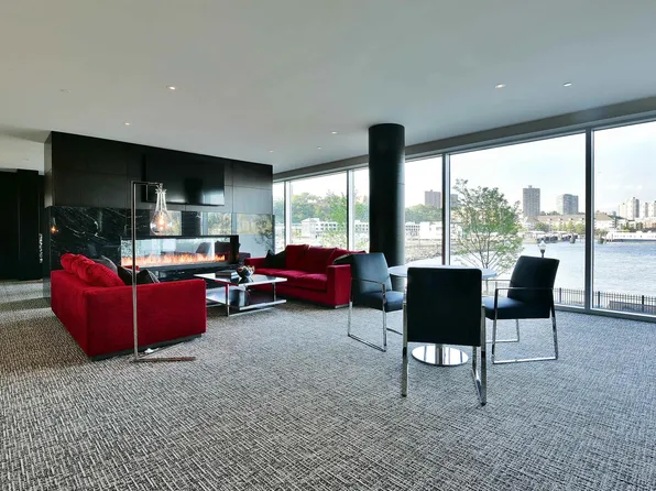 1000 Avenue At Port Imperial image 26 of 32