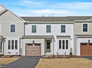 121 Silversmith Rd, Oxford, PA 19363