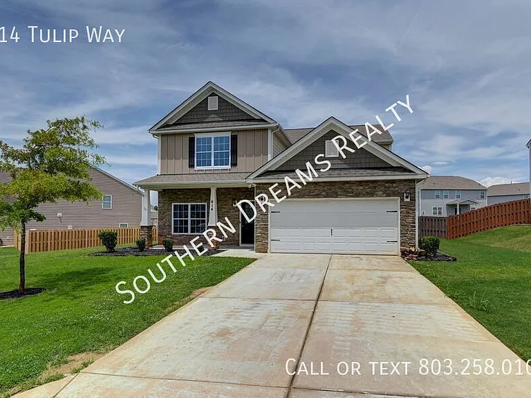 414 Tulip Way — Photo 1