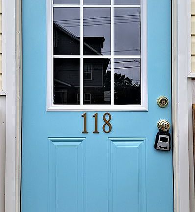 2nd image of 118 Vista St