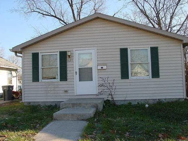 1st image of 1021 Winfield Ave