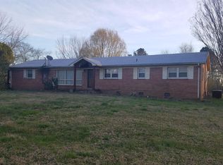 95 Prospect Rd, Fayetteville, TN 37334