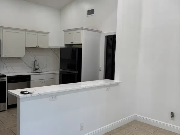 4237 Willow Pond Cir, West Palm Beach, FL 33417