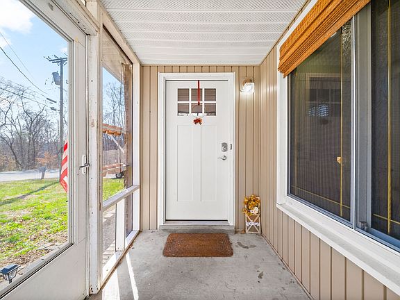 5th image of 668 Beth Dr