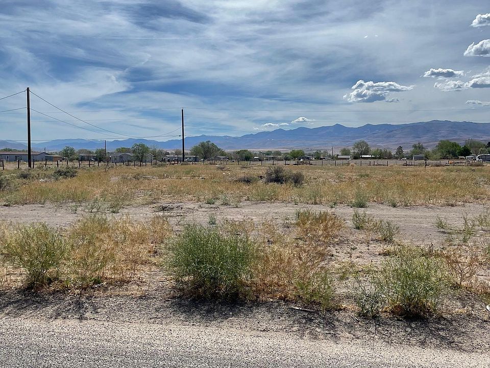 2nd image of 5225 Shoshone Dr