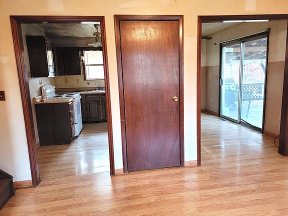 3rd image of 24 Whimbrel Ln