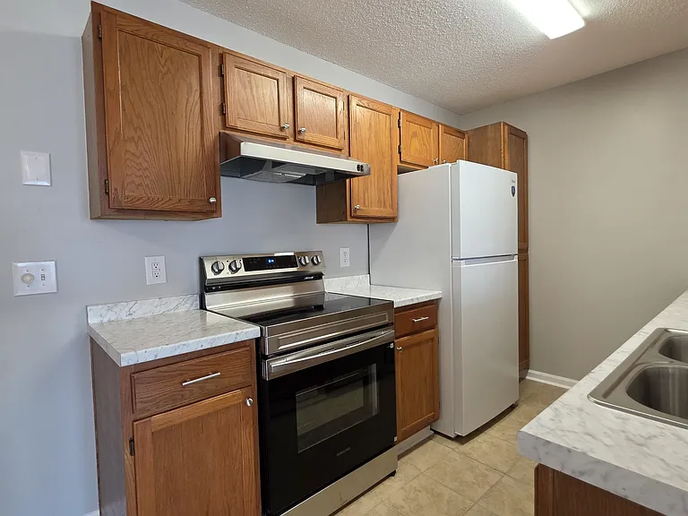 8642 S Bridge Dr #1 — Photo 32