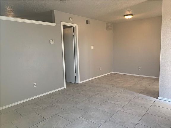 2nd image of 301 N Jefferson St #301B