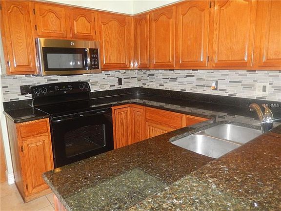 3rd image of 5807 Pondwood Ct