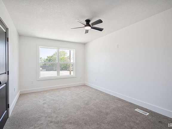 3rd image of 205 W King St