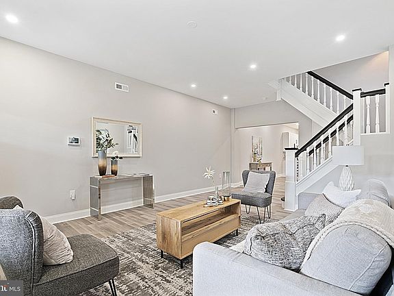 4th image of 4611 Devereaux St