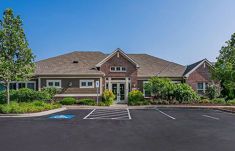 The Residences of Orland Park Crossing — Photo 8