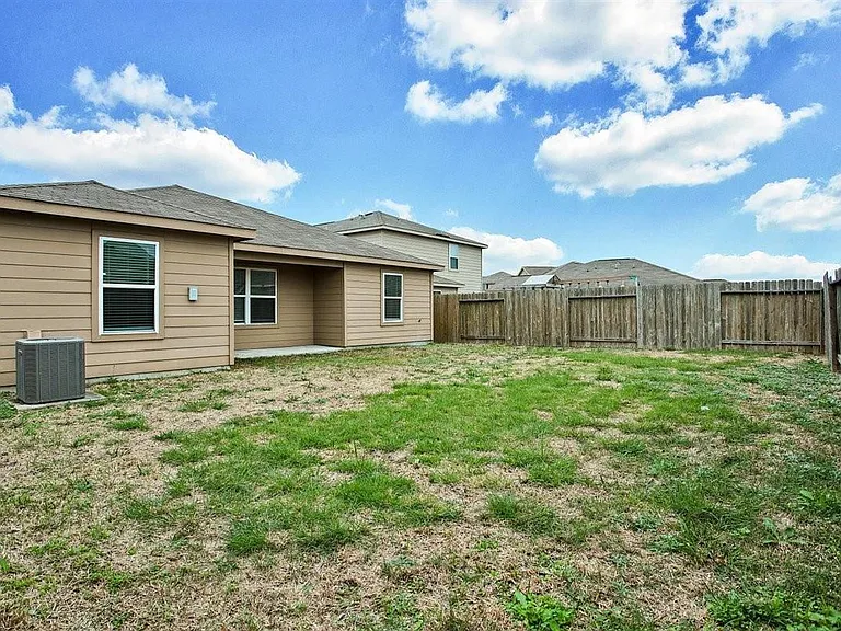 104 Indigo Brush Dr — Photo 26