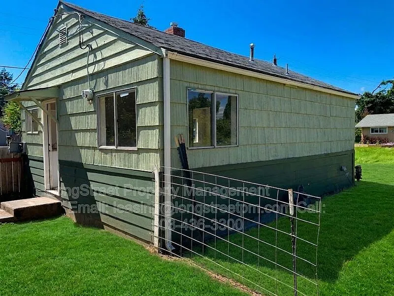 1 bed, 1.0 bath, 480 sqft, $1,495 — Photo 2