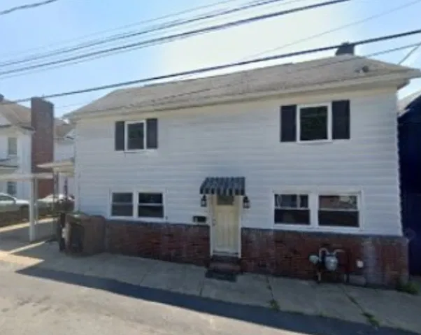 4 bed, 1664 sqft, $1,500 — Photo 2