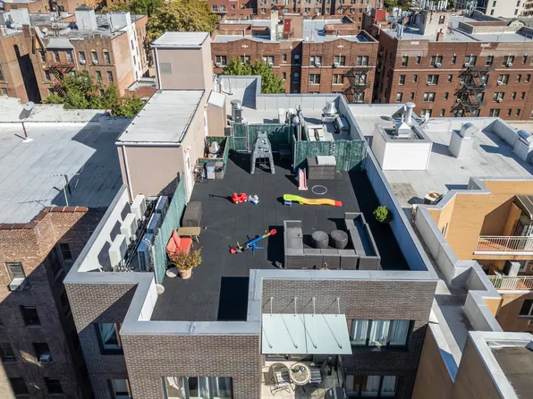 2068 Ocean Avenue 3/A image 3 of 13