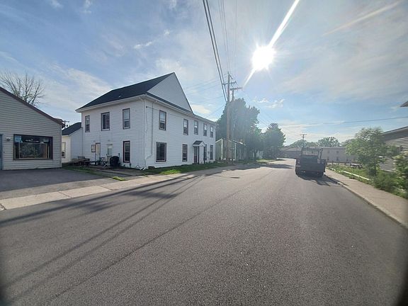 5th image of 23 Clinton St APT 3