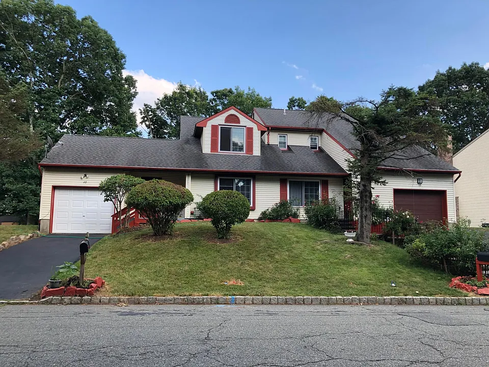 40 Livingston Ave