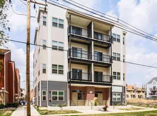 106 E Armory Ave #203, Champaign, IL 61820