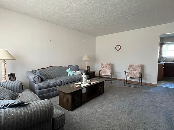4th image of 7632 S Sherman Dr