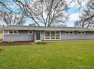 521 Rockwell Rd, Aurora, IL 60506