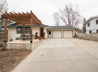 110 7th St, Goodhue, MN 55027