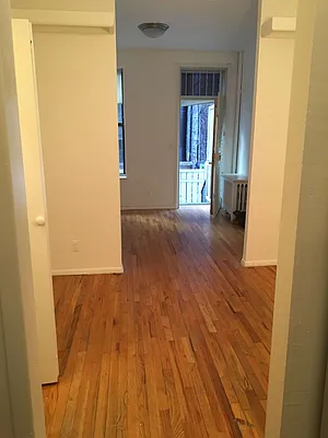 Rented by Bond New York | media 4