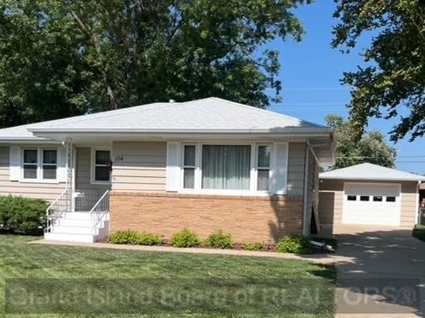 114 E 20th St, Grand Island, NE 68801