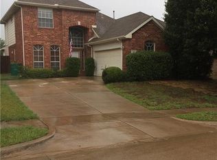 513 Briaroaks Dr, Lake Dallas, TX 75065