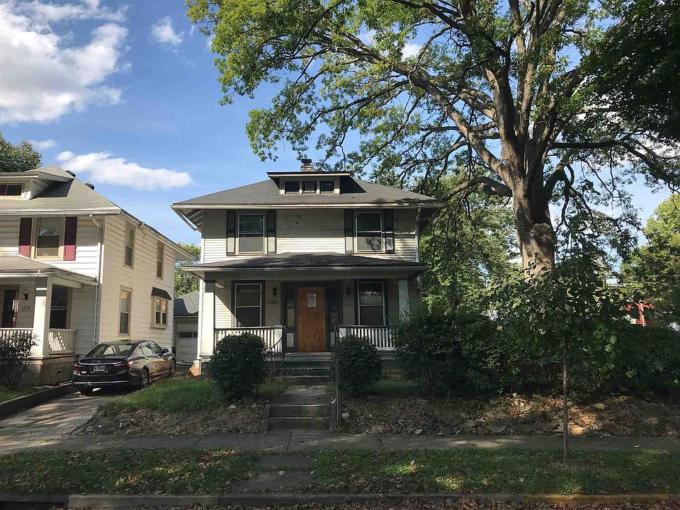 1st image of 1104 W Oakdale Dr