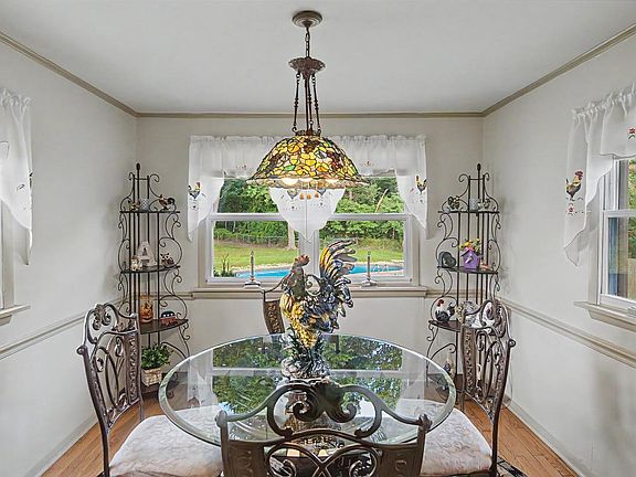 3rd image of 235 Forrest Dr