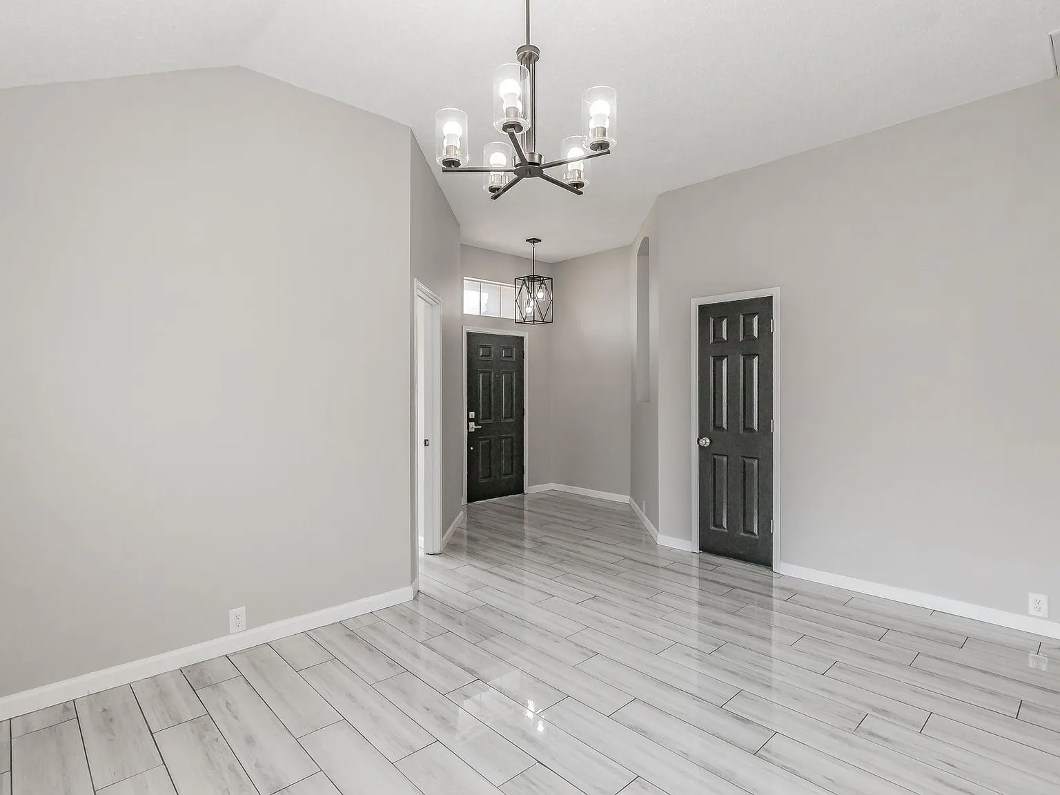 4 bed, 1857 sqft, $2,695 — Photo 4