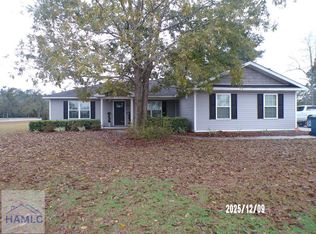 586 Caleb Cir, Jesup, GA 31545