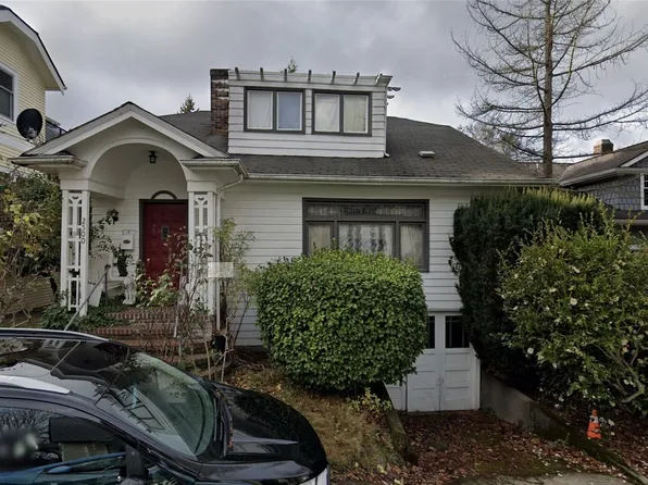 2500 Lorentz Place N, Seattle, WA 98109