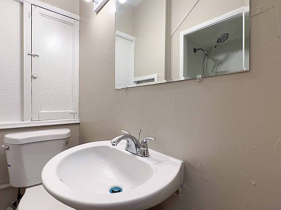 5th image of 4360-4364 Texas St #4360-02